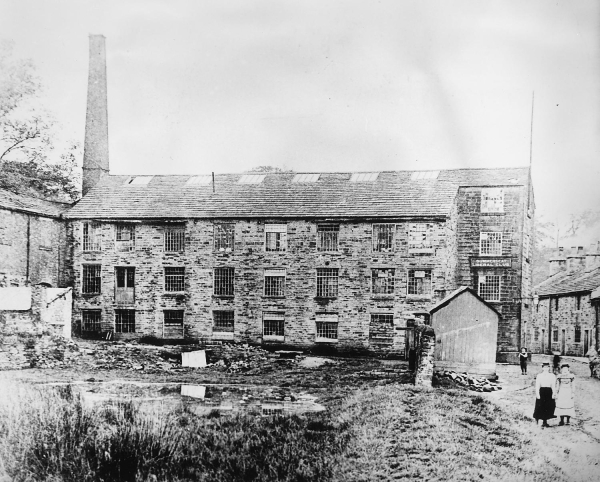 Robins Road Mill Summerseat Closed by 1888. Looks closed Note Summerseat Liberal Club as part of building. By clothes of children early 20th century? 
17-Buildings and the Urban Environment-05-Street Scenes-028-Summerseat Area
Keywords: 1945