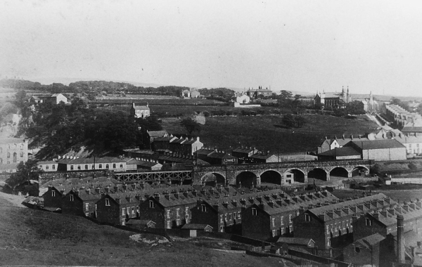 1. Brick houses, Summerseat. 2. Towards Walmersley . . panoramic view of Summerseat, Brooksbottoms Viaduct on the East lancs Railway
17-Buildings and the Urban Environment-05-Street Scenes-028-Summerseat area
Keywords: 1945