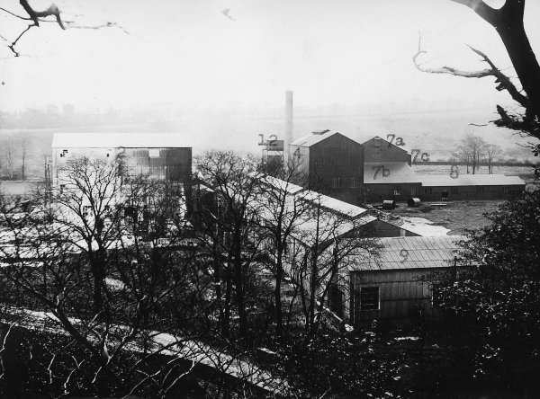 Ocean Chemical Works, Oct 1928 from Nuttall Bridge, .Signed James Velding (manager].
17-Buildings and the Urban Environment-05-Street Scenes-019-Nuttall area
Keywords: 1945