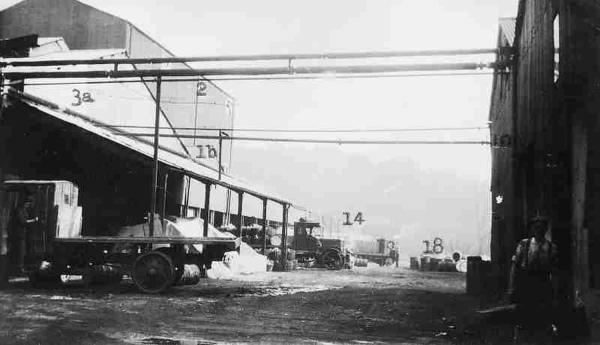 Ocean Chemical Works, lorries in the yard sept 1928 Signed James Velding (manager].
17-Buildings and the Urban Environment-05-Street Scenes-019-Nuttall area
Keywords: 1945