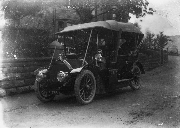 1900, Car in Bury New Road 
17-Buildings and the Urban Environment-05-Street Scenes-004-Bury New Road
Keywords: 1945