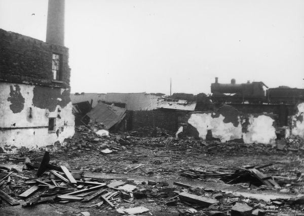 Derelict site of Victoria Mill: steam engine in background after fire after 1945, now site of Fire station on Stubbins Lane
17-Buildings and the Urban Environment-05-Street Scenes-027-Stubbins Lane and Stubbins area
Keywords: 1985