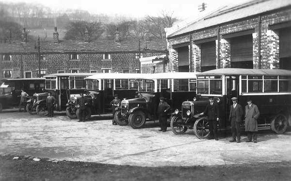 4 new petrol buses at Ramsbottom sheds c 1923. Sidney Parsons, general manager, wearing bowler hat. Stubbins Lane cottages in background
17-Buildings and the Urban Environment-05-Street Scenes-027-Stubbins Lane and Stubbins area
Keywords: 1945