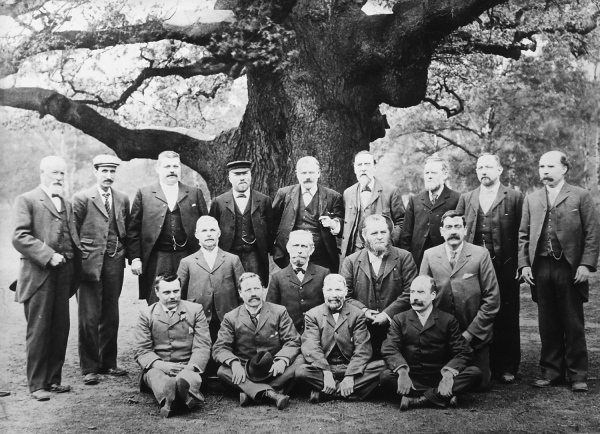 Members of Ramsbottom Urban District Council
09-People and Family-02-People-000-General
Keywords: 1945