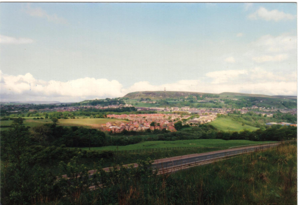 Holcombe Hill from Nangreaves, new housing estate at Nuttall Lane
18-Agriculture and the Natural Environment-03-Topography and Landscapes-001-Holcombe Hill
Keywords: 1987