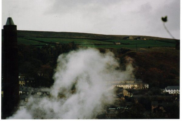 Steam from Trinity Paper Mills 
02-Industry-01-Mills-000-General
Keywords: 1989