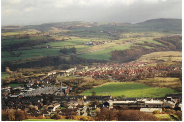 Motorway from Holcombe Hill Ramsbottom 
18-Agriculture and the Natural Environment-03-Topography and Landscapes-001-Holcombe Hill
Keywords: 1989