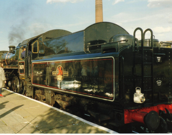 Train standiing on the platform
16-Transport-03-Trains and Railways-000-General
Keywords: 1990