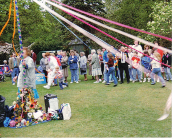 Children around the Maypole 
09-People and Family-02-People-000-General

Keywords: 1990