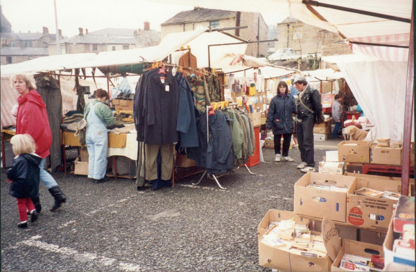 Saturday Market  all the different stalls are shown 
14-Leisure-04-Events-006-Markets
Keywords: 1995