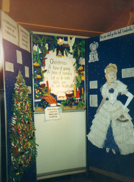 Christmas display at the Heritage Centre 
01-Ramsbottom Heritage Society-01-RHS Activities-017-Heritage Centre
Keywords: 1991