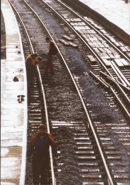 Working on the railway 
16-Transport-03-Trains and Railways-000-General
Keywords: 1991