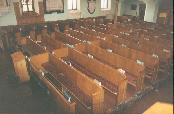 St Andrew's Church
06-Religion-01-Church Buildings-002-Church of England  -  St. Andrew, Bolton Street, Ramsbottom
Keywords: 1992