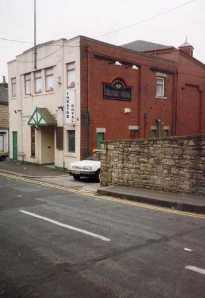 Theatre Royal, Smithy Street
14-Leisure-06-Cinemas and Theatres-002-Summerseat Players
Keywords: 1992