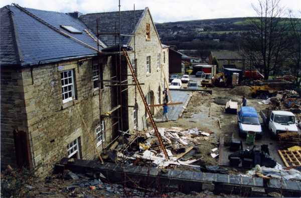Old stable block, Barwood Lea - Square street area
17-Buildings and the Urban Environment-05-Street Scenes-026-Square Street area
Keywords: 1994