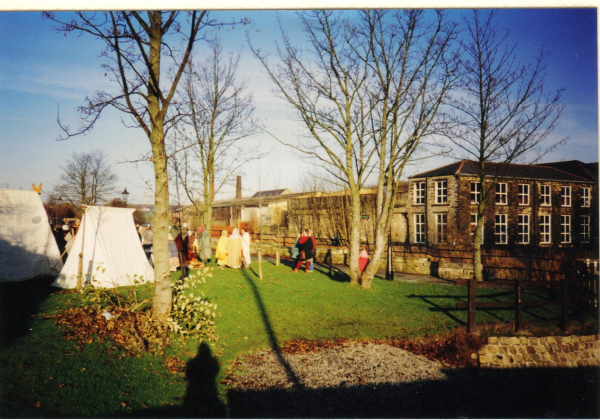 Viking life at Rammy Wharf 
17-Buildings and the Urban Environment-05-Street Scenes-003-Bridge Street
Keywords: 1995