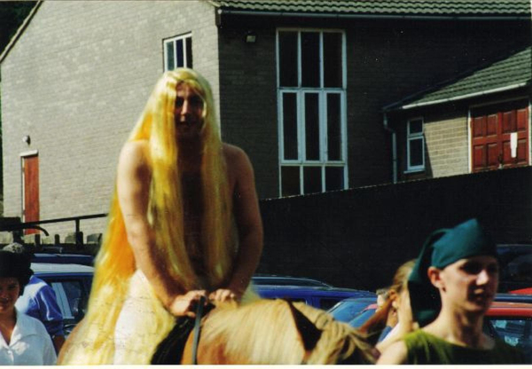 Lady Godiva at Ramsbottom 2000 fair on Carr Street
09-People and Family-02-People-000-General
Keywords: 1995