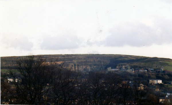 The Quarry at Shuttleworth 
17-Buildings and the Urban Environment-05-Street Scenes-023-Shuttleworth Area
Keywords: 1997