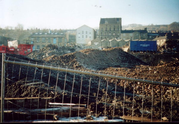 The old Drury Adams Mill - Palatine Street -looking towards Holcombe 
to be catalogued
Keywords: 1998