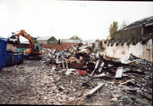 Demolition of Rose Mill taken from King Street 
to be catalogued
Keywords: 1998