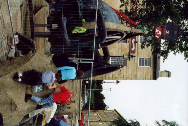 Whats happening 
17-Buildings and the Urban Environment-05-Street Scenes-017-Market Place
Keywords: 1998