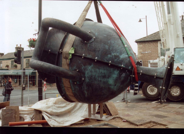 The Urn arrives 
17-Buildings and the Urban Environment-05-Street Scenes-017-Market Place
Keywords: 1998