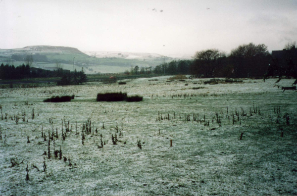 The Torr from Edenfield during an early November Snow
17-Buildings and the Urban Environment-05-Street Scenes-011-Edenfield
Keywords: 1998