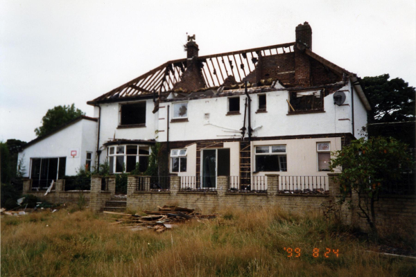 Cannibalised - Woodhey House 
17-Buildings and the Urban Environment-05-Street Scenes-013-Holcombe Brook Area
Keywords: 1999