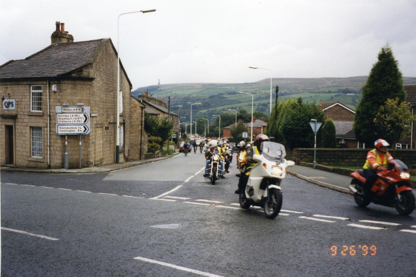 Motorcycle cavlacade sweep through Edenfield from Rawtenstall
14-Leisure-02-Sport and Games-007-Cycling and Cycle Races
Keywords: 1999