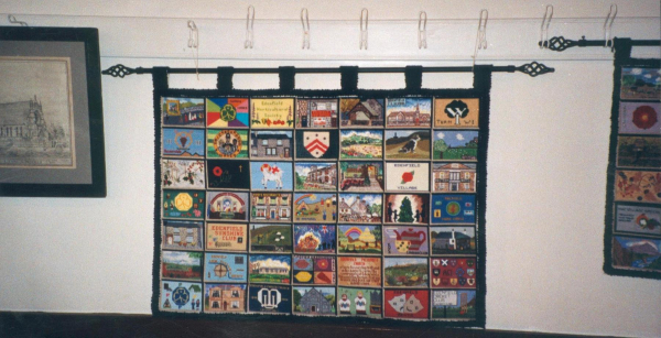 Tapestries taken atEdenfield Church
06-Religion-02-Church Activities-004-Church of England -  Edenfield Parish Church
Keywords: 2000