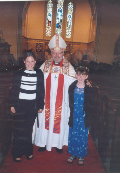 The Bishop of Bolton with Ruth Lord and Victoria Hibbert - St Pauls' Church
06-Religion-02-Church Activities-001-Church of England  - St. Paul, Bridge Street, Ramsbottom
Keywords: 2001