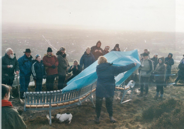 Unveiling the Millennium Bench on Holcombe Hill
18-Agriculture and the Natural Environment-03-Topography and Landscapes-001-Holcombe Hill
Keywords: 2001