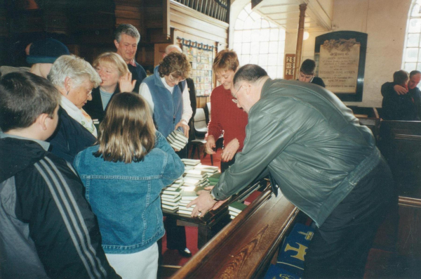 New prayer books - Edenfield Parish Church
06-Religion-01-Church Buildings-004-Church of England -  Edenfield Parish Church
Keywords: 2001