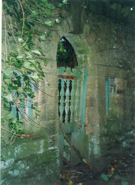 Heritage Society guided walk - Helmshore
01-Ramsbottom Heritage Society-01-RHS Activities-000-General
Keywords: 2001