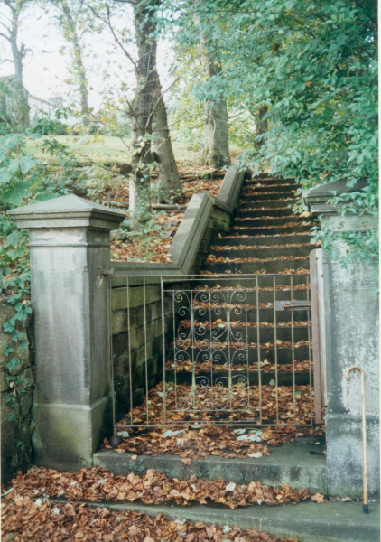 Stairway to the past - Tanners Street 
to be catalogued
Keywords: 2001
