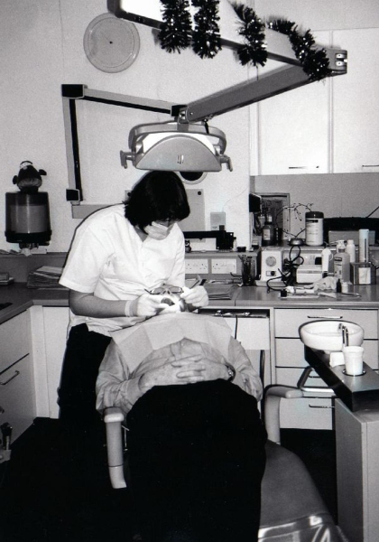 At the dentists
people
Keywords: 2002