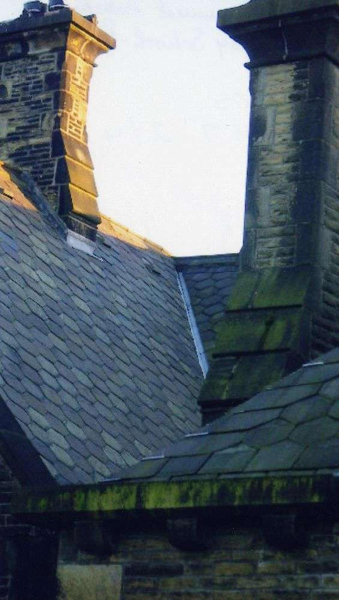 Around Summerseat
17-Buildings and the Urban Environment-05-Street Scenes-028-Summerseat area
Keywords: 2005