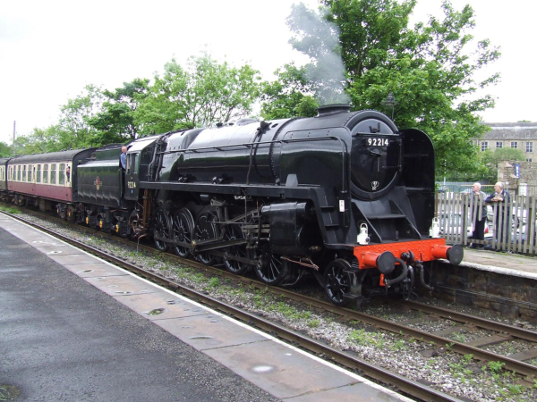 9F Standard Locomotive arrives at Ramsbottom Station - June Steam Event 
16-Transport-03-Trains and Railways-000-General
Keywords: 2006