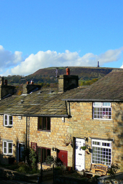 Cottages - Bass Lane, Summerseat 
17-Buildings and the Urban Environment-05-Street Scenes-028-Summerseat Area
Keywords: 2007