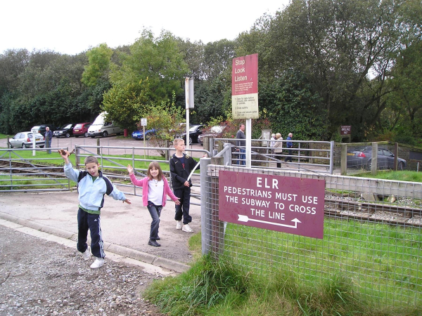 Guided tour of Irwell Valer railway  subway 
16-Transport-03-Trains and Railways-000-General
Keywords: 2007
