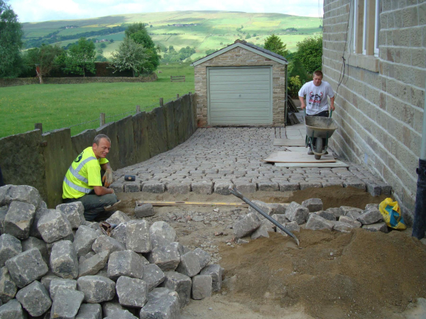 Laying Cobbled drive at property in Edenfield
17-Buildings and the Urban Environment-05-Street Scenes-011-Edenfield
Keywords: 2010