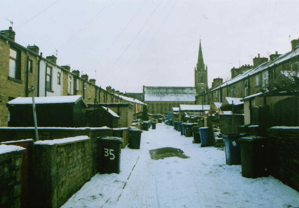 Wheelie Bins 
17-Buildings and the Urban Environment-02-Houses-000-General

Keywords: 2010