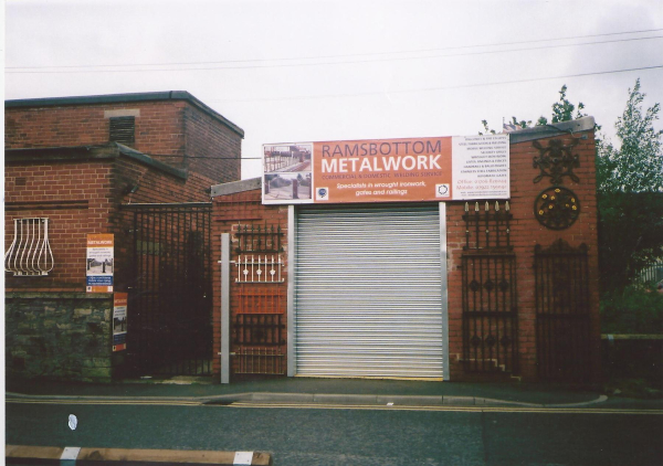 Ramsbottom Metalwork - Irwell Street 
17-Buildings and the Urban Environment-05-Street Scenes-022-Railway Street

Keywords: 2012