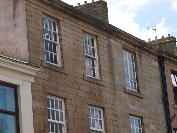 BUILDING NEXT TO RAILWAY PUB BOTTOM OF BRIDGE STREET  
16-Transport-03-Trains and Railways-000-General
Keywords: 2013