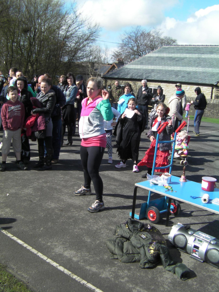 The Big Run by Edenfield School- 27 April 2013 
17-Buildings and the Urban Environment-05-Street Scenes-011-Edenfield
Keywords: 2013