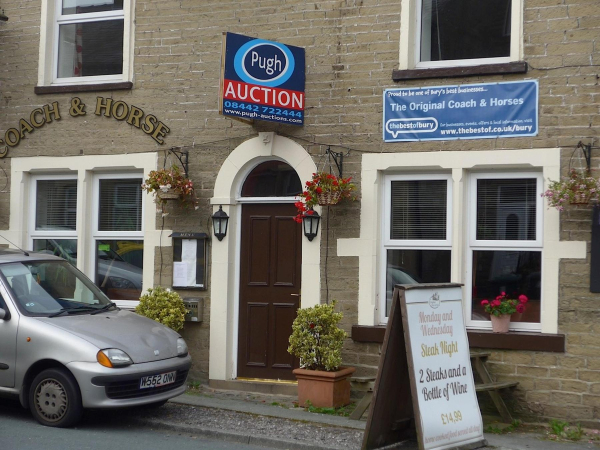 The Coach and Horses for auction, Edenfield  11 Sep 14
17-Buildings and the Urban Environment-05-Street Scenes-011-Edenfield
Keywords: 2014