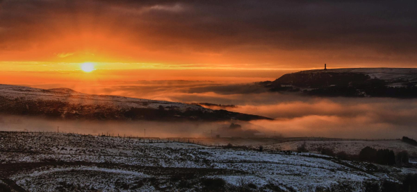 Up above the clouds! - View of Holcombe Hill 
18-Agriculture and the Natural Environment-03-Topography and Landscapes-001-Holcombe Hill
Keywords: 2014