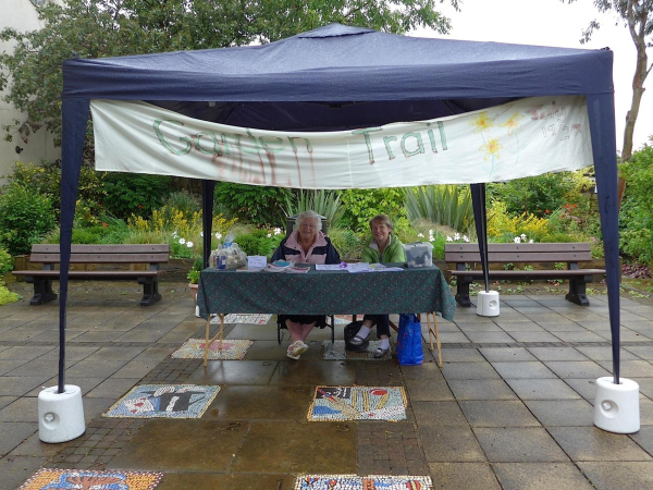 Garden Trail organised by Edenfield and District Horticultural Society - 19 July 14
17-Buildings and the Urban Environment-05-Street Scenes-011-Edenfield
Keywords: 2014