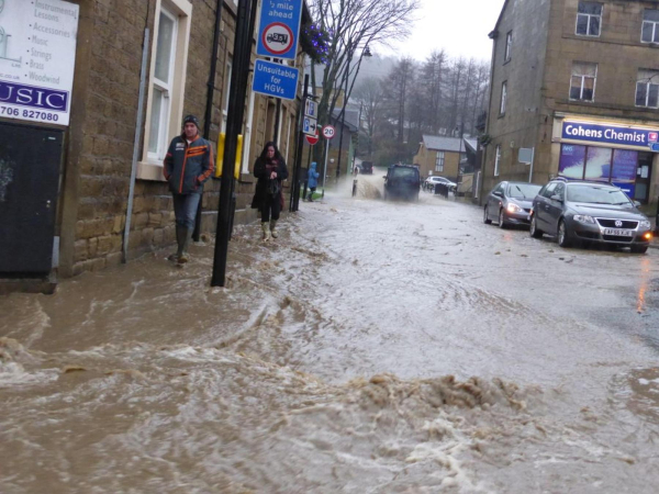 Boxing Day Floods - Top of Bridge Street, Ramsbottom
14-Leisure-04-Events-009-Floods
Keywords: 2015