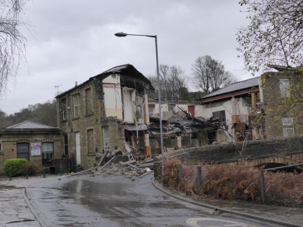 Boxing Day Floods - Waterside Inn party collapsed
14-Leisure-04-Events-009-Floods
Keywords: 2015